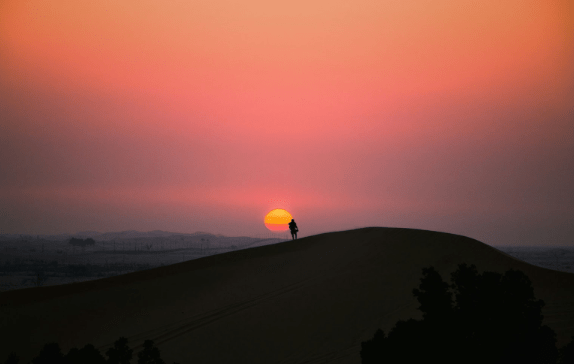 Discover the Serenity of Sunrise/Sunset Nature Walks in the UAE