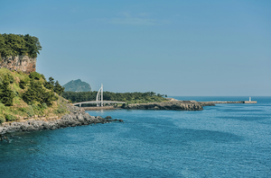 The Beauty of Jeju Island: A Comprehensive Travel Guide to Korea’s Island Paradise