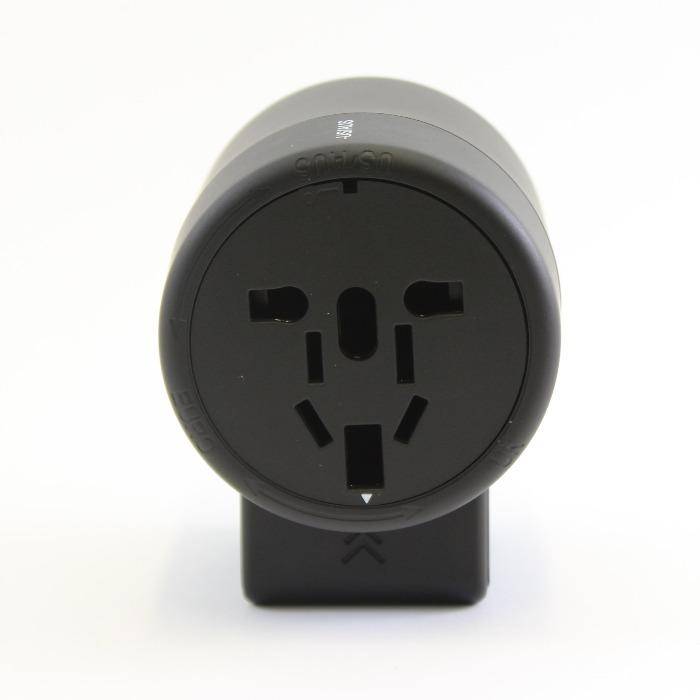 universal-travel-power-adapter-with-usb 